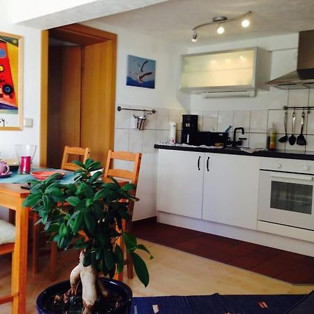 Ferienwohnung Am Brunnenplatz Бад-Зоден-Аллендорф Экстерьер фото